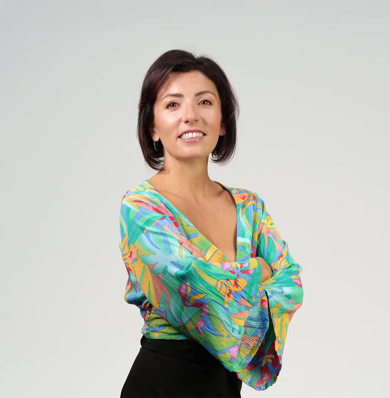 Soy Ilaria Donato y ayudo a personas que quieren recuperar su energía, su claridad mental y su bienestar hormonal con un enfoque natural, funcional y respaldado por la ciencia.